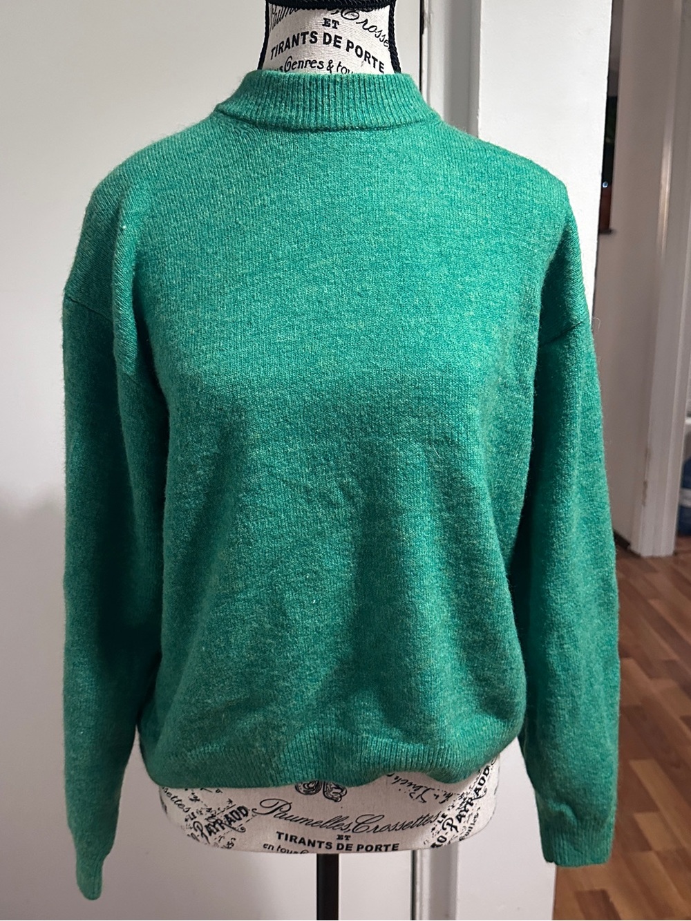H&M Green Crew Neck Sweater